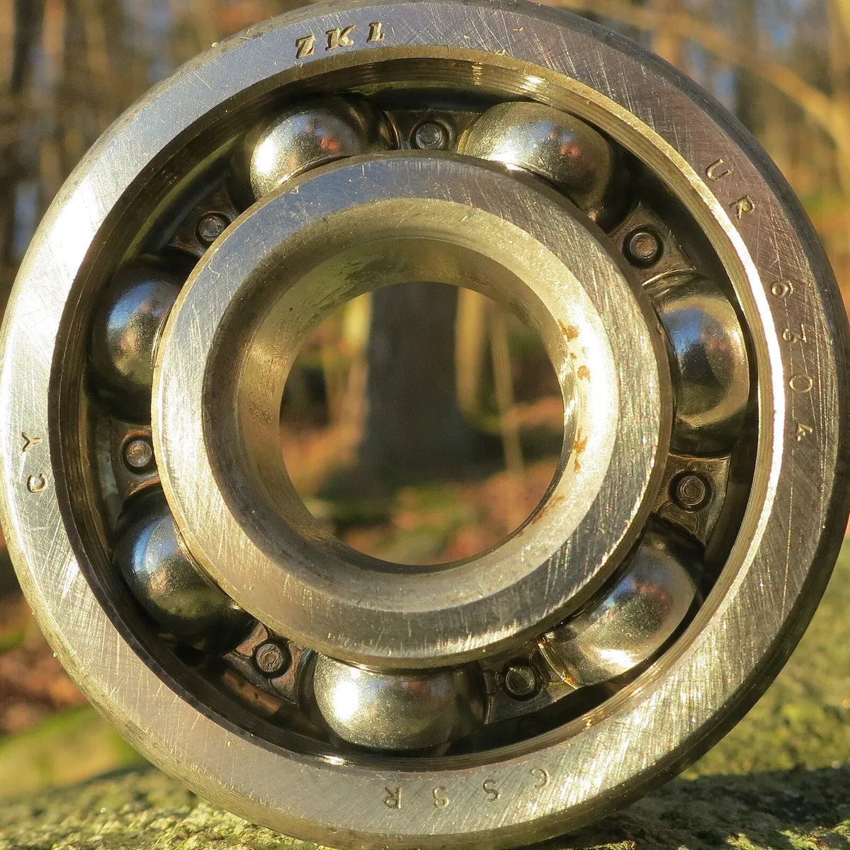 Ball bearing
